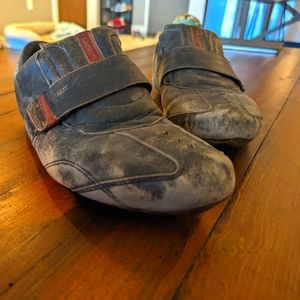 Lacoste Men Black Distressed Leather Sneakers SZ 9.5 US